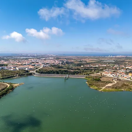 Linos House Δωμάτια σε οικογενειακή κατοικία Atouguia Da Baleia