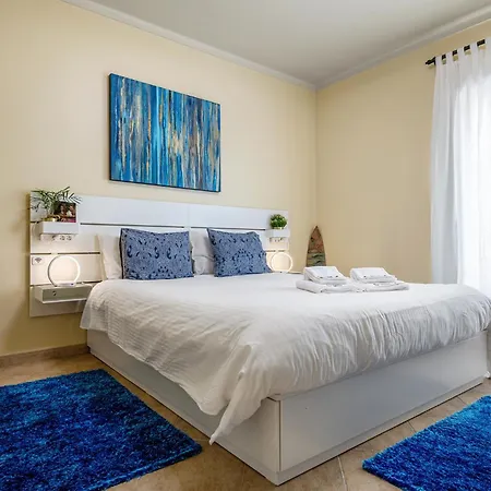 בית אירוח Linos House