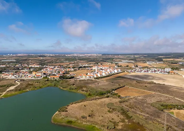 Linos House アトウギア・ダ・バレイア