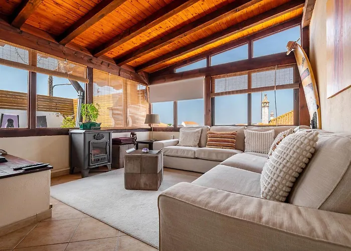 Linos House ホームステイ アトウギア・ダ・バレイア