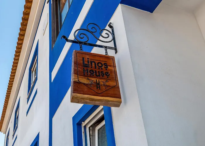 Linos House * アトウギア・ダ・バレイア